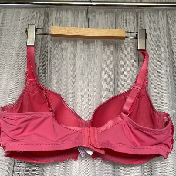 Volage bra - Picture 3 of 16